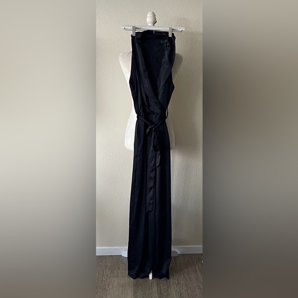 Donna Karan - V-neck Pinstripe Jumpsuit - Picture 4 of 9